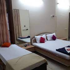 Delhi Doors welcomes you to our PG For Rent In Munirka, South Delhi, accommodation that combines comfort, convenience, and affordability.